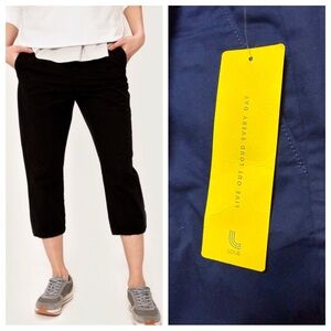 LOLE Women's Navy cropped slacks